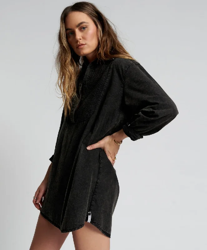 BLACKOUT TUXEDO SHIRT DRESS