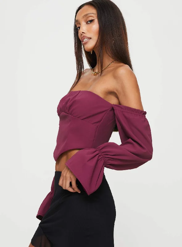 Siple Off The Shoulder Top Wine