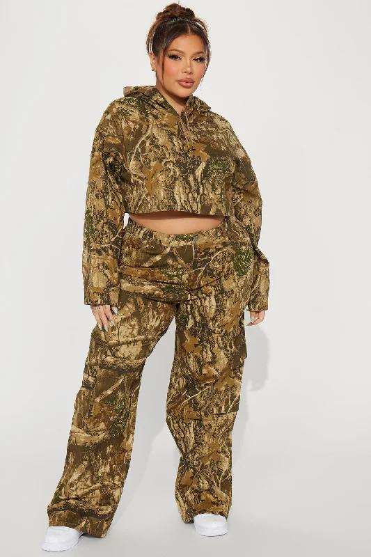 On The Lookout Camo Pant Set - Olive/combo