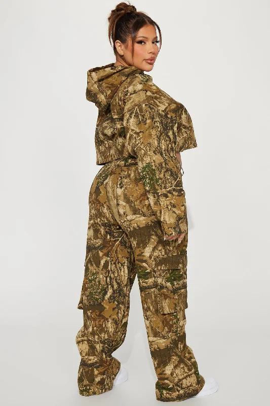 On The Lookout Camo Pant Set - Olive/combo